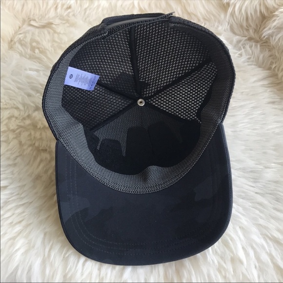 New with tags lululemon camo trucker hat - Picture 3 of 3